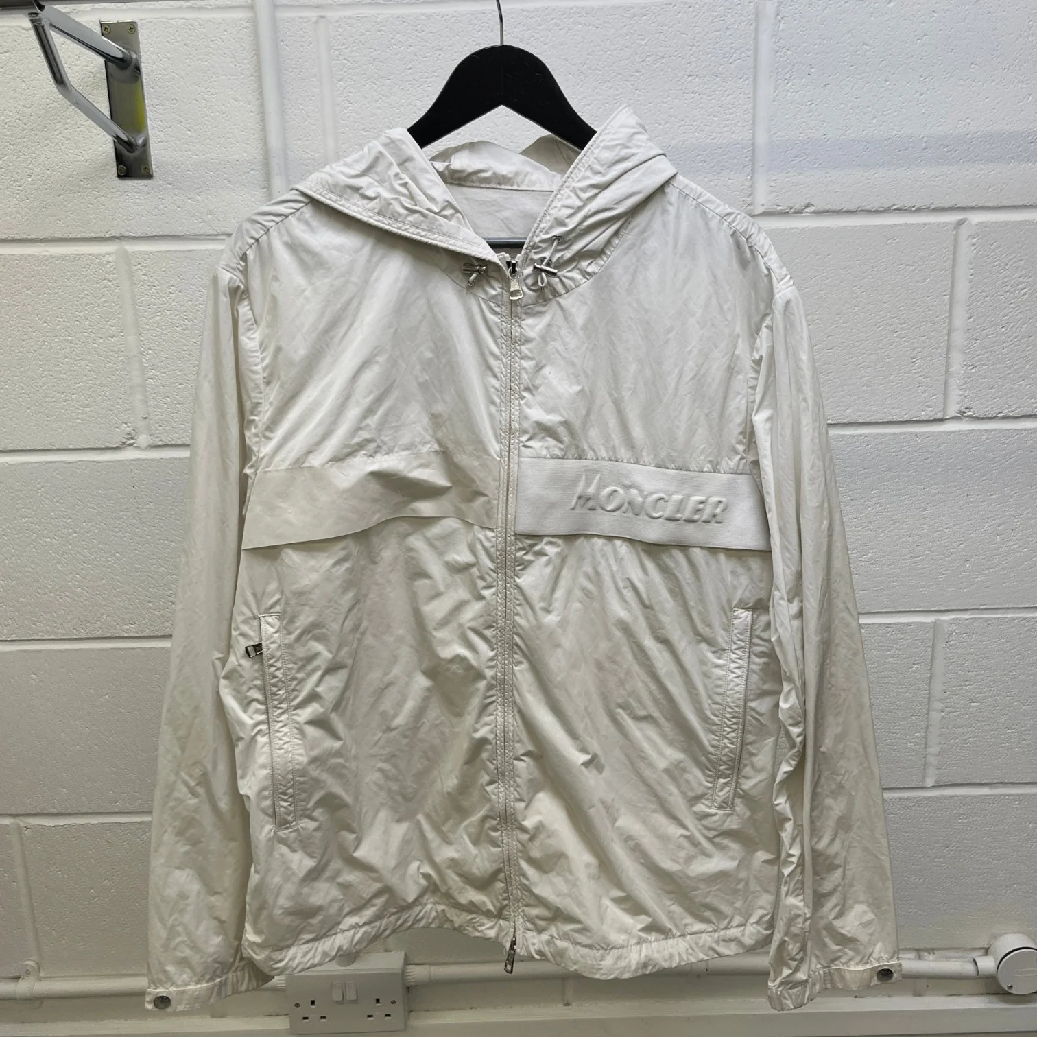 Men's Benoit Windbreaker White Size 4 / XL - Image 10