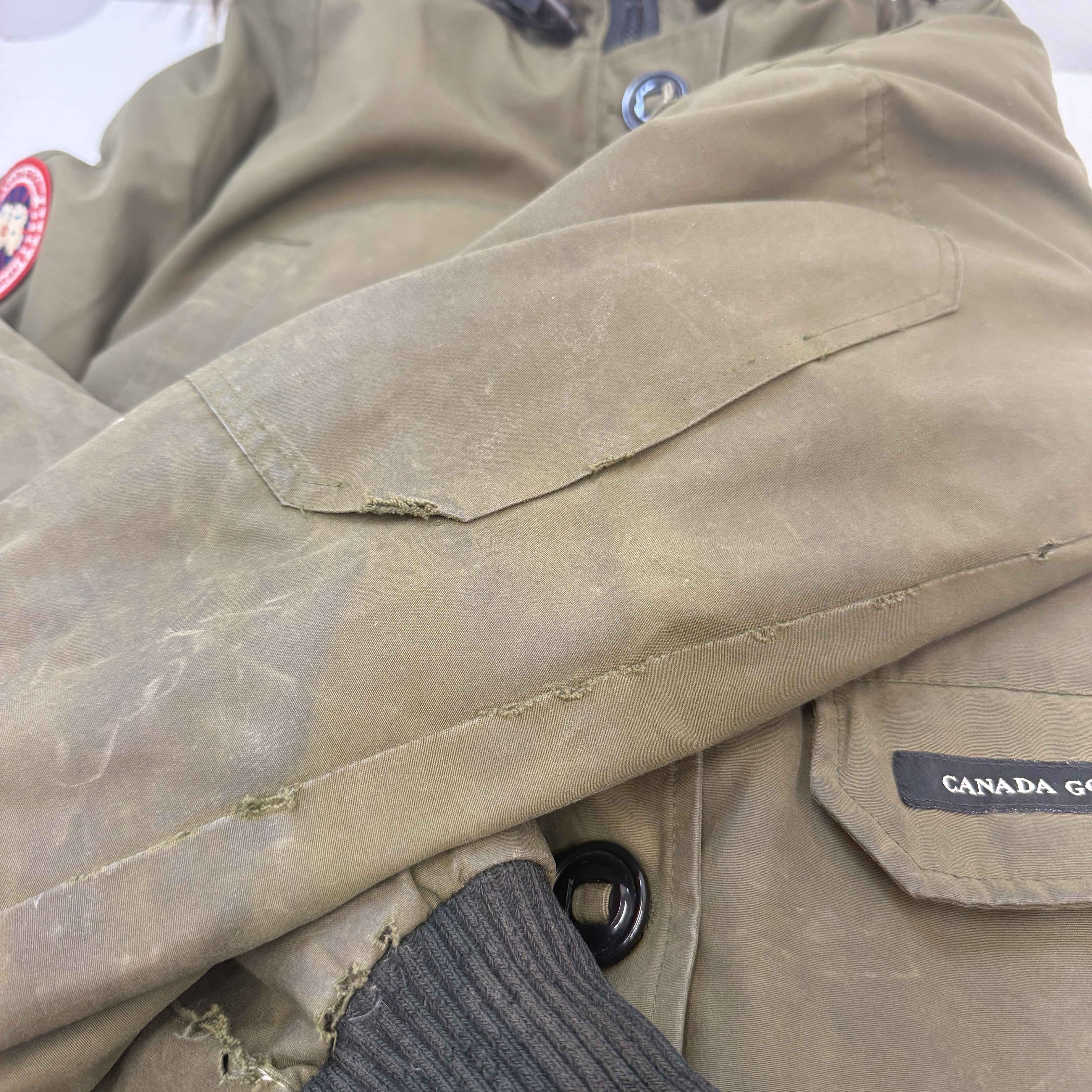 Men's Chilliwack Bomber Down Jacket Khaki Size L - Image 11
