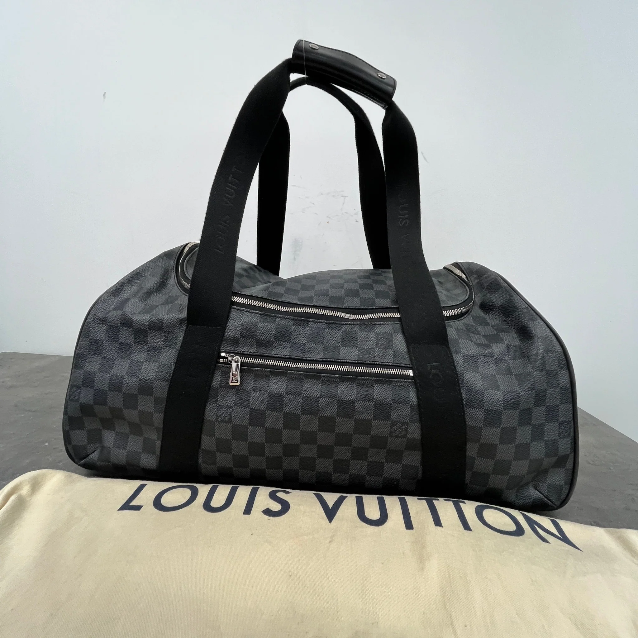 Men's Damier Graphite Neo Eole 50 Bag Black - Image 15