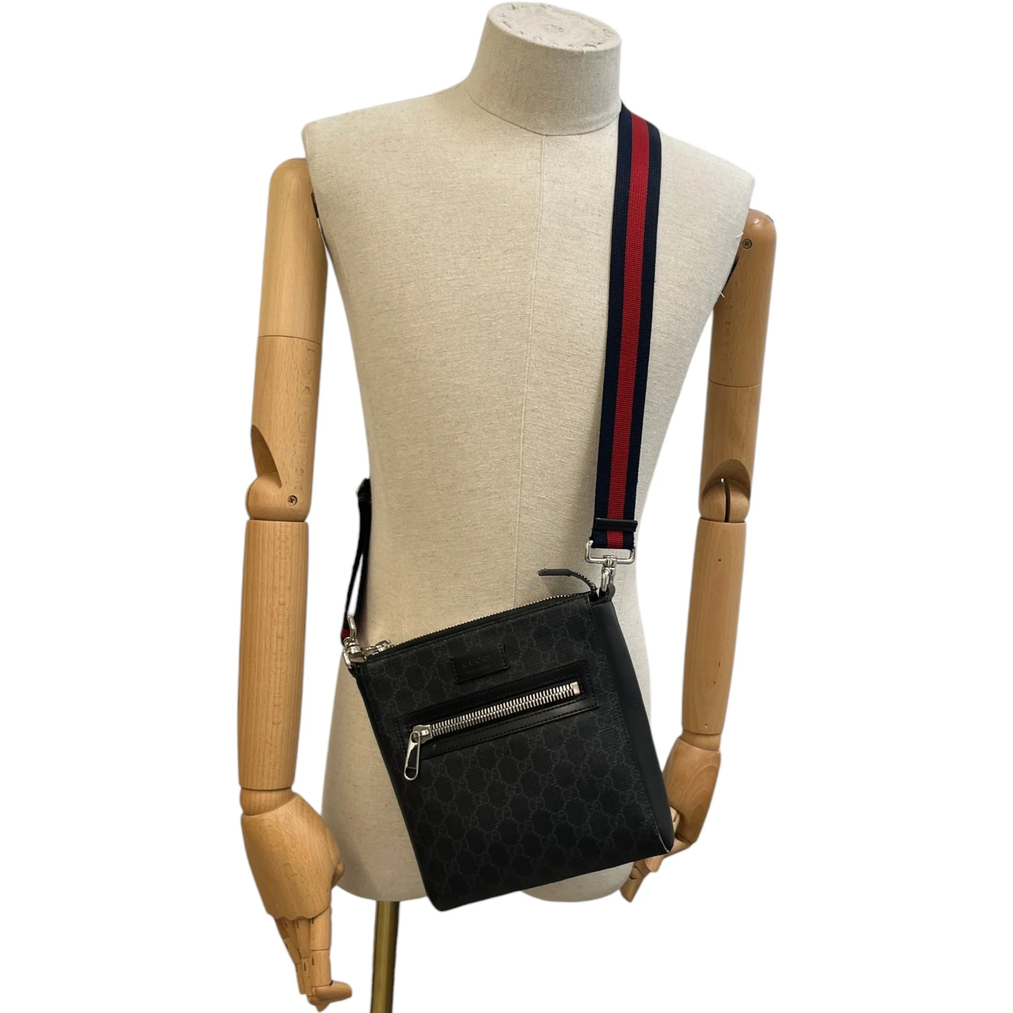 Men's Gg Supreme Messenger Bag Black - Image 2