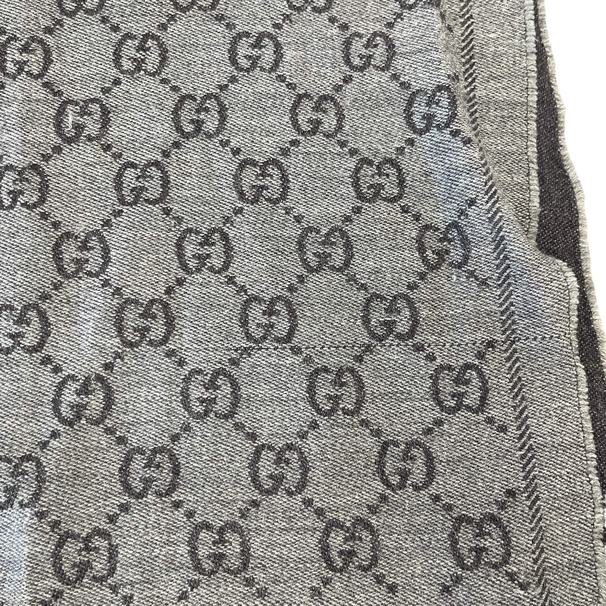 Men's Gg Supreme Scarf Grey - Image 7