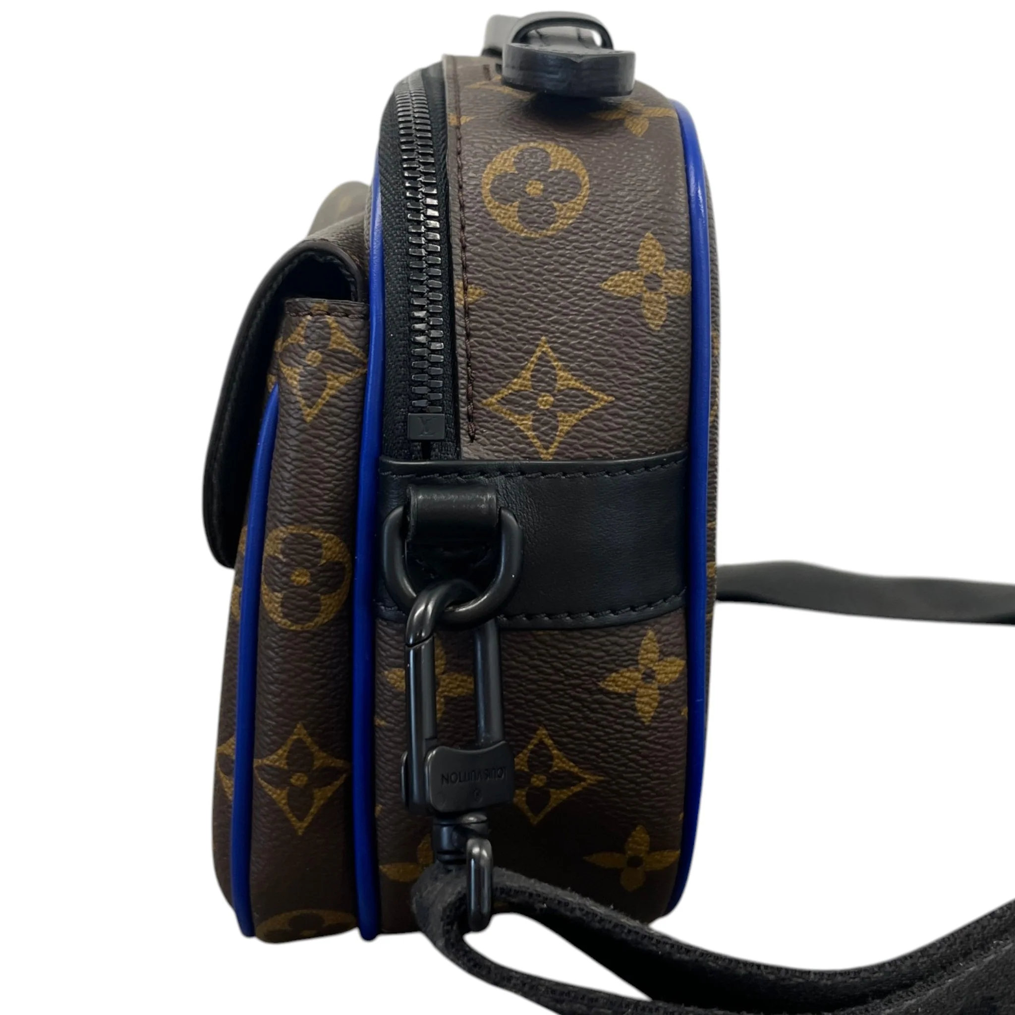 Men's Monogram  S-Lock Messenger Bag Brown - Image 7