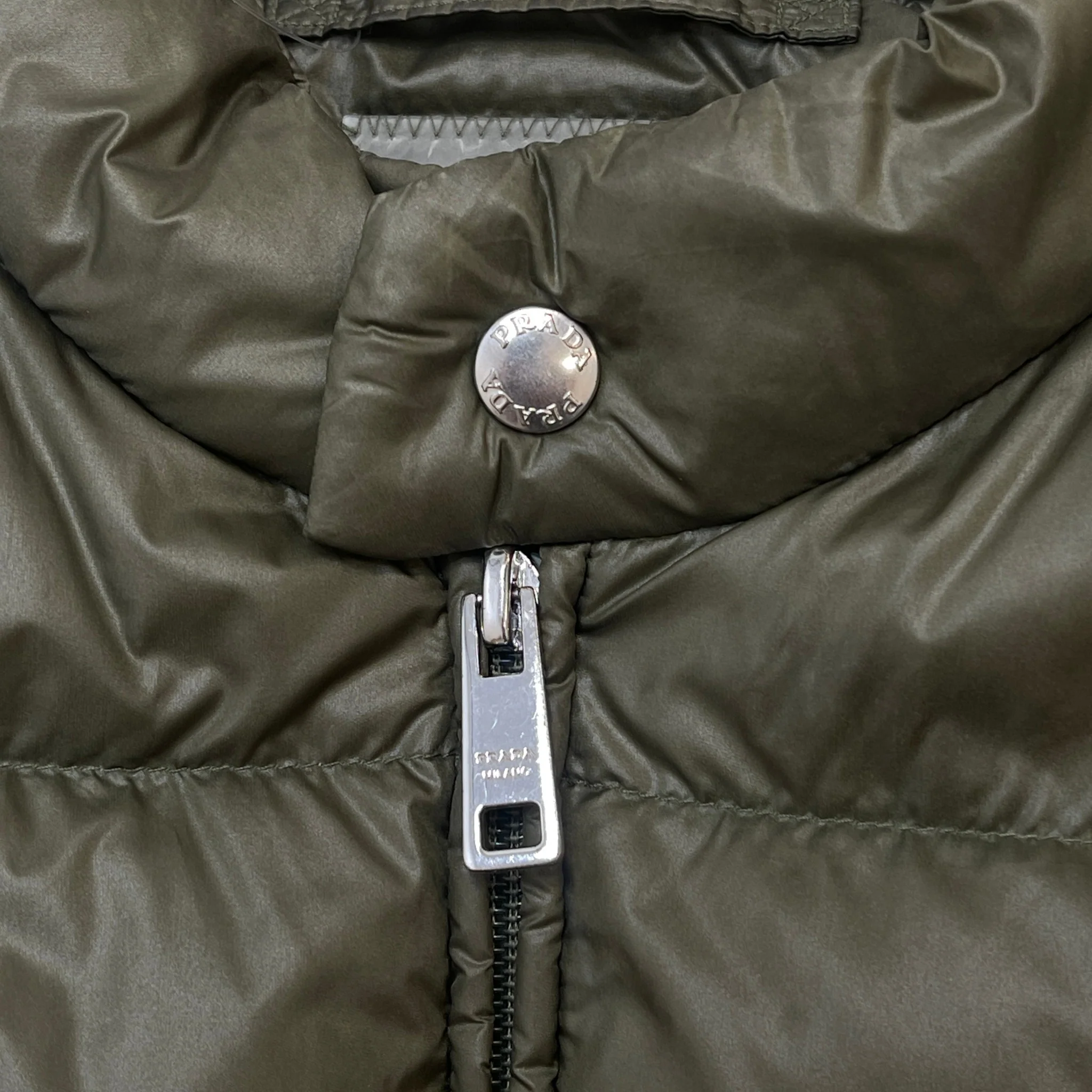 Men's Plaque Logo Gilet Khaki Size IT 46 / S - Image 6
