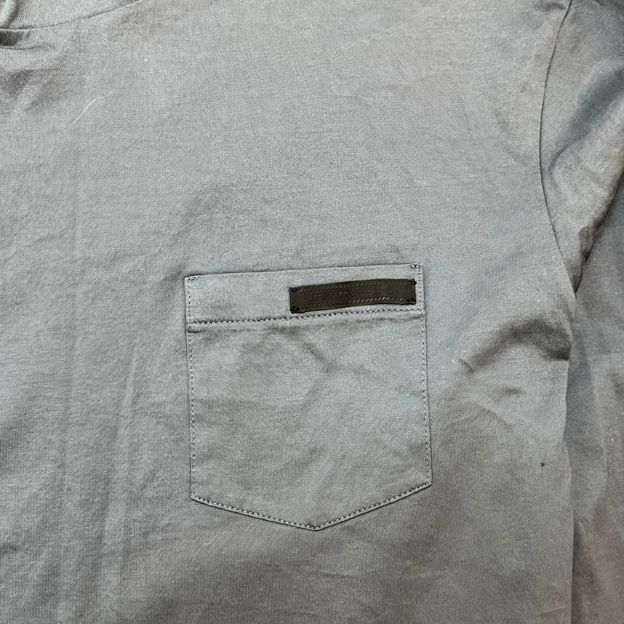 Men's Plaque Logo T-Shirt Grey Size M - Image 6