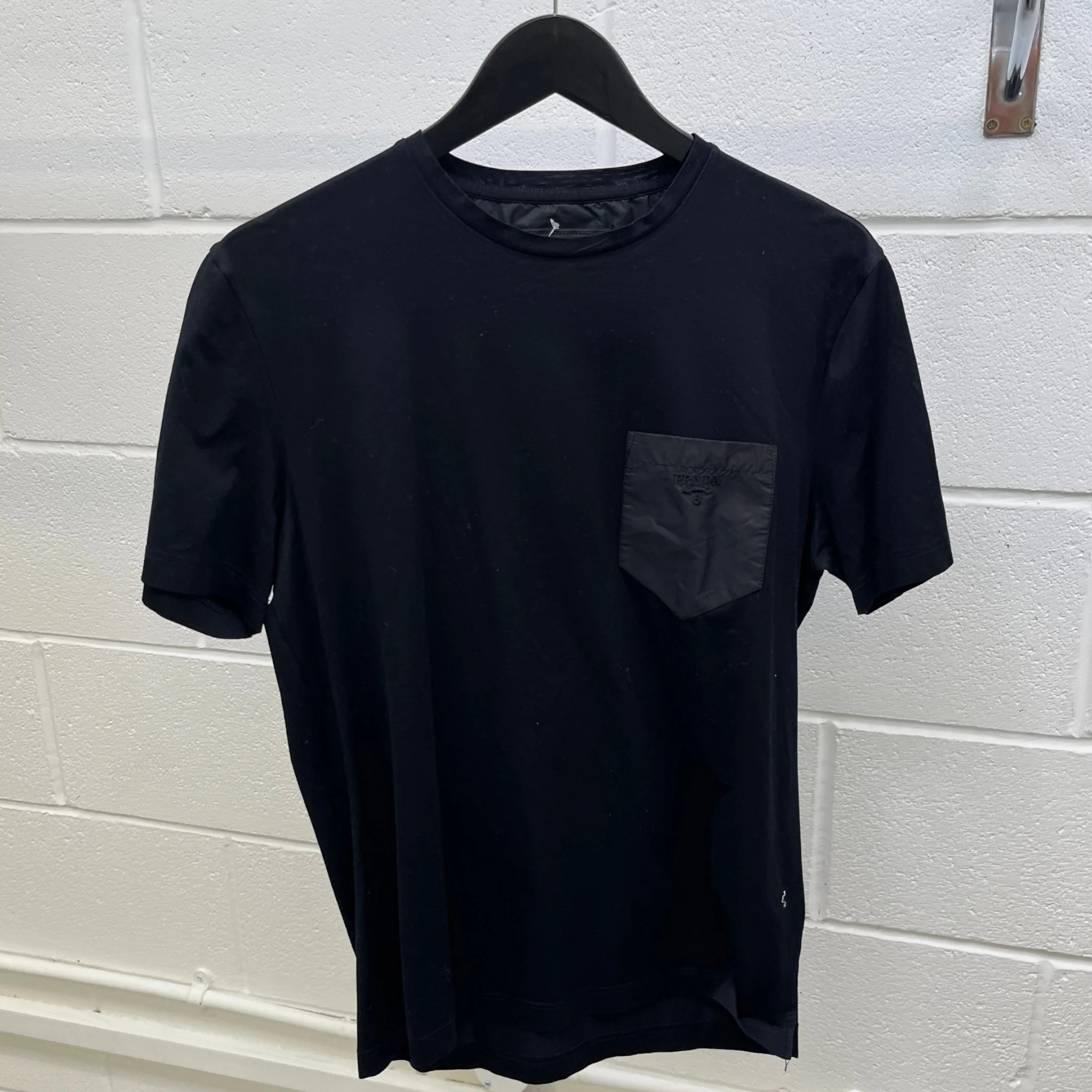 Men's Re-Nylon Pocket Logo T-Shirt Black Size L - Image 8
