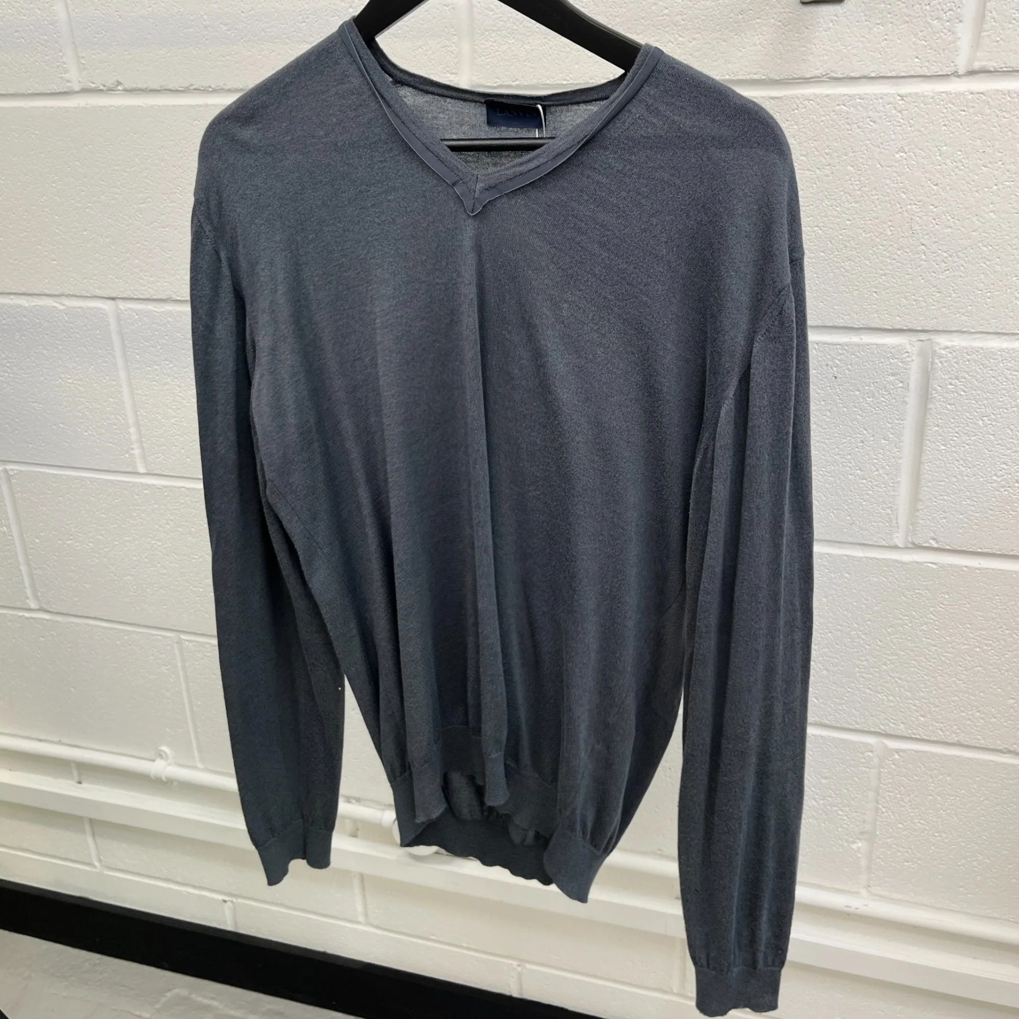Men's V Neck Jumper Grey Size L - Image 7