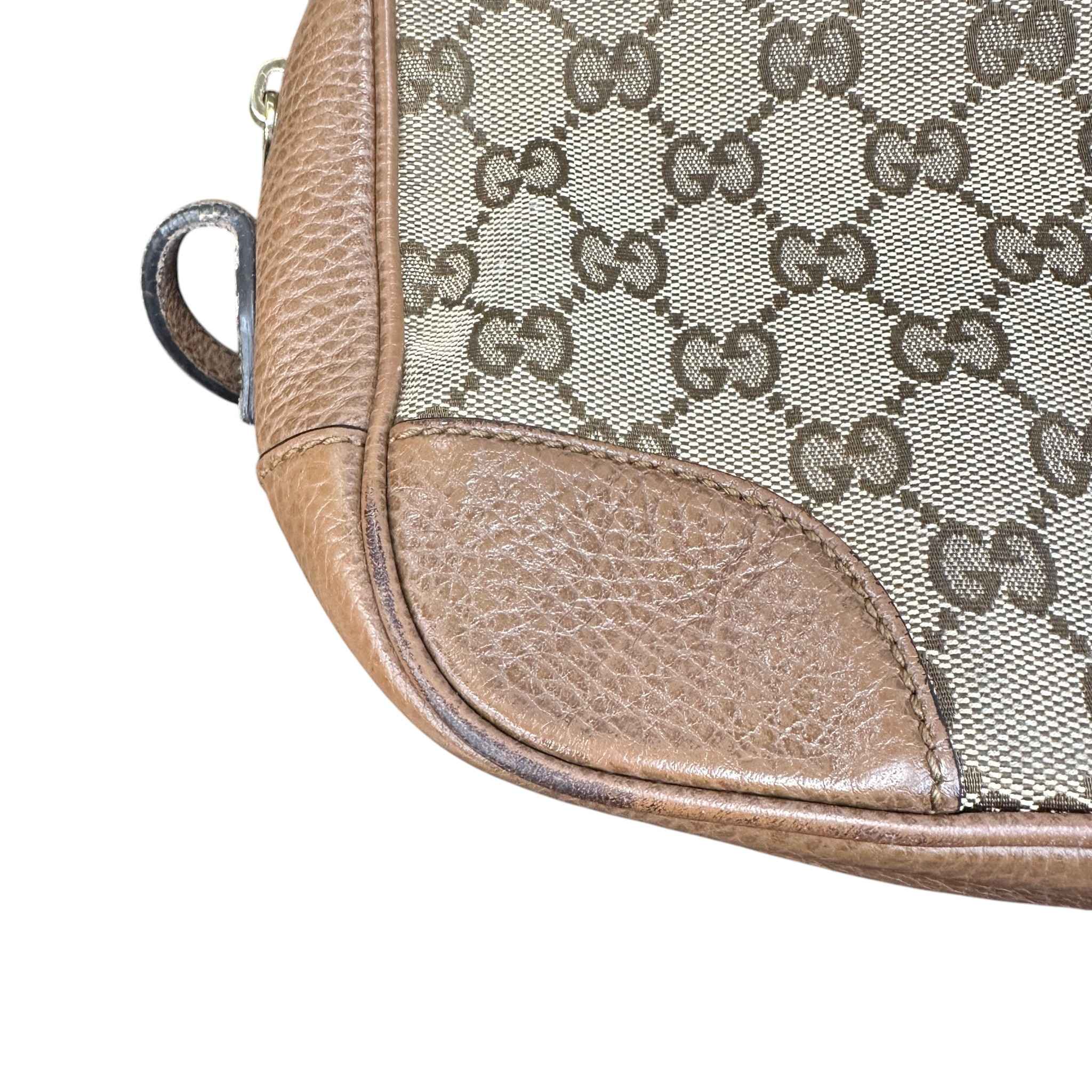Women's Gg Supreme Camera Bag Beige - Image 11
