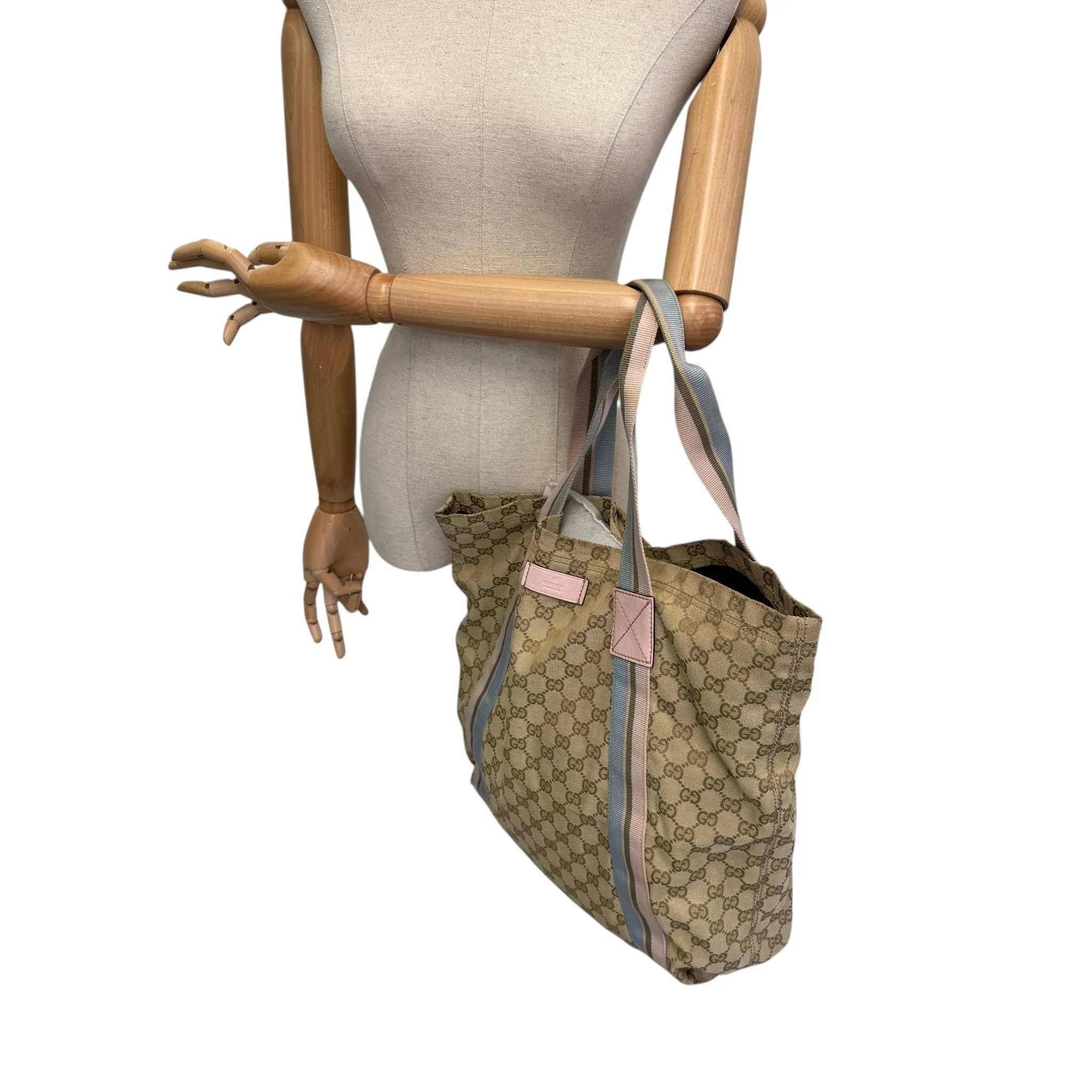 Women's Gg Supreme Tote Handbag Beige - Image 2