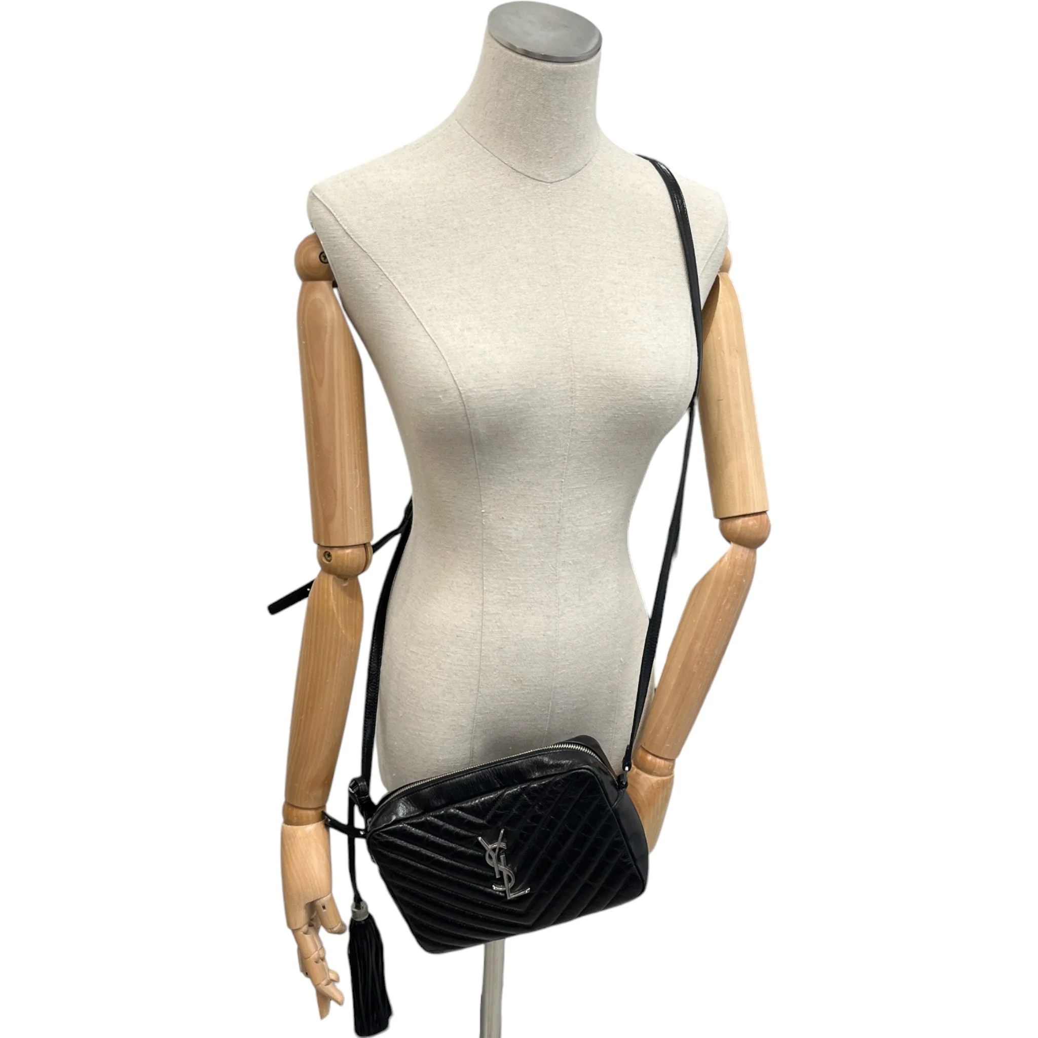 Women's Lou Matelasse Camera Handbag Black - Image 2