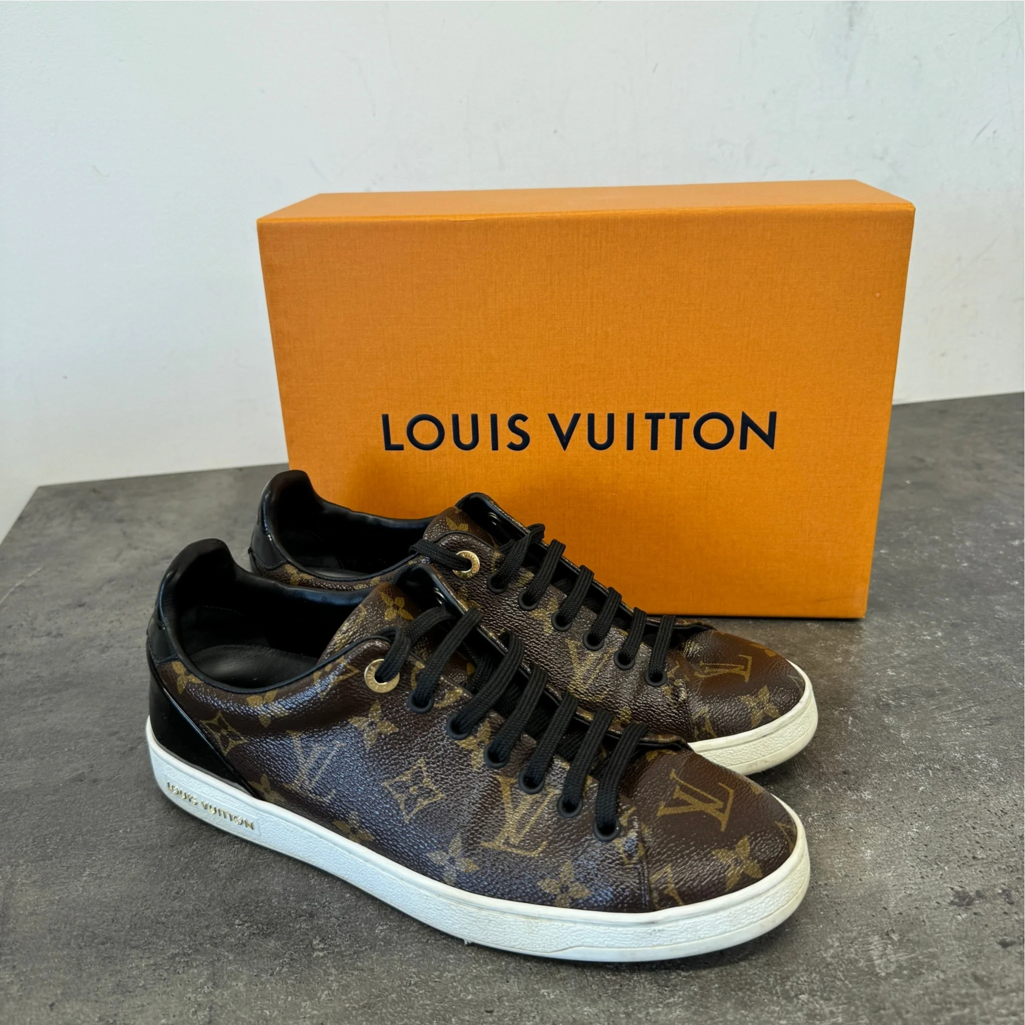 Women's Monogram Frontrow Low Trainers Brown Size EU 40 / UK 7 - Image 11