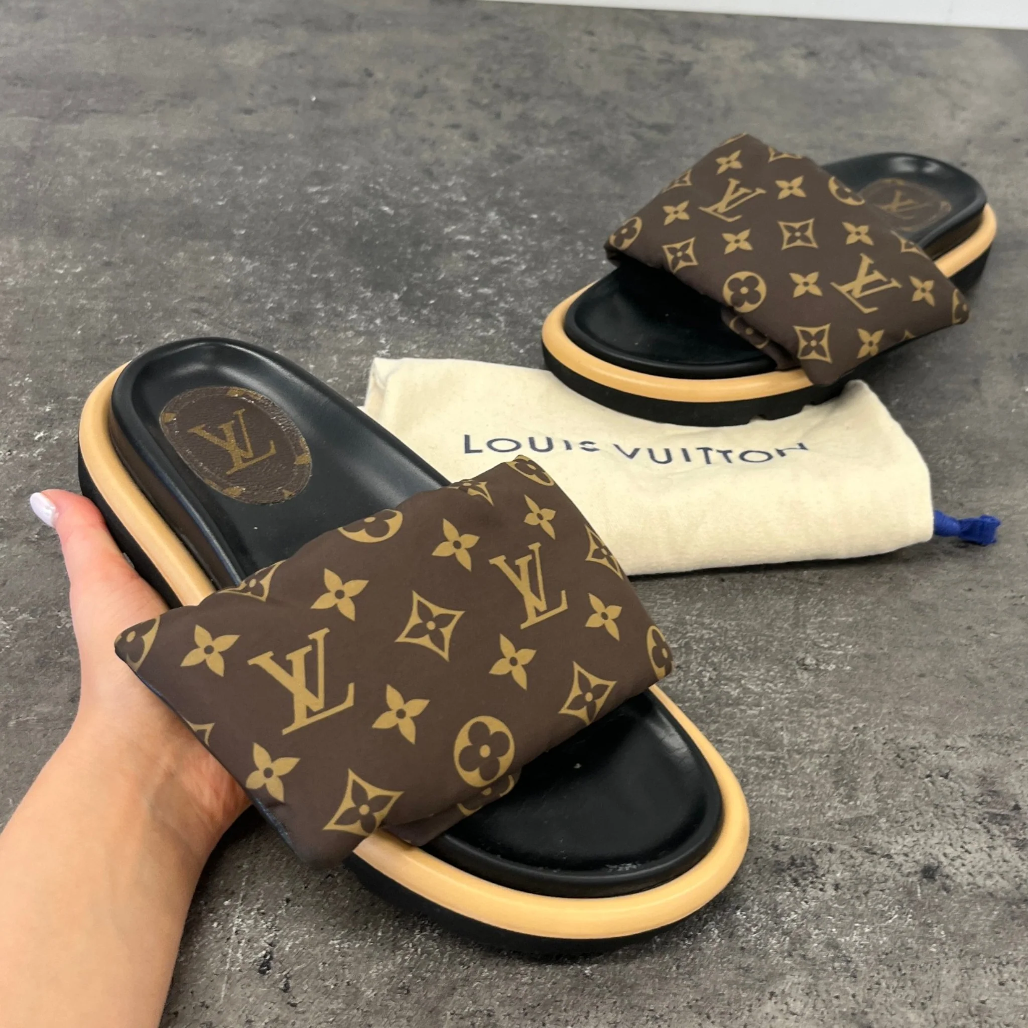 Women's Monogram Pool Pillow Flat Comfort Slides Brown Size EU 39 / UK 6 - Image 11
