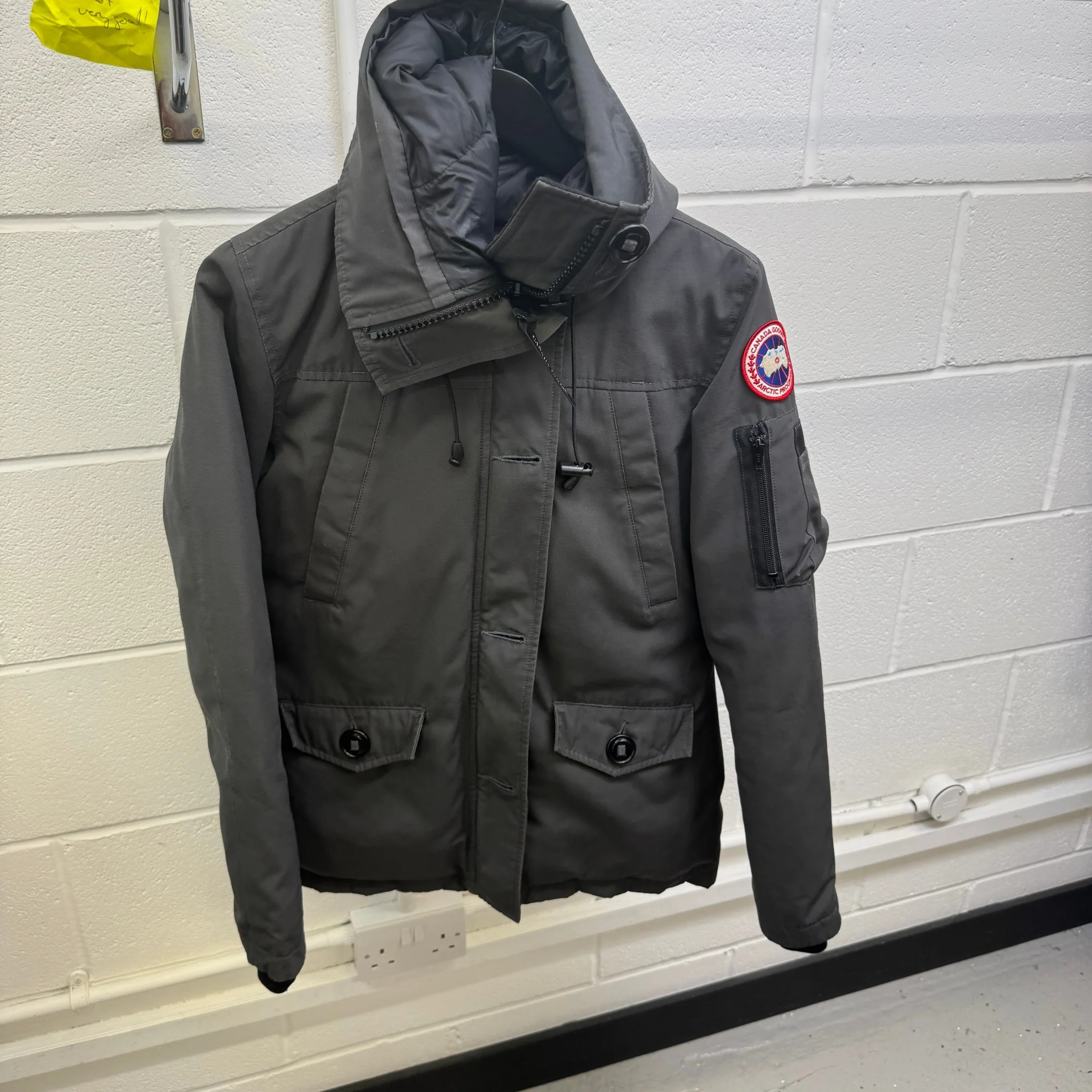 Women's Montebello Parka Down Jacket Grey Size M - Image 7