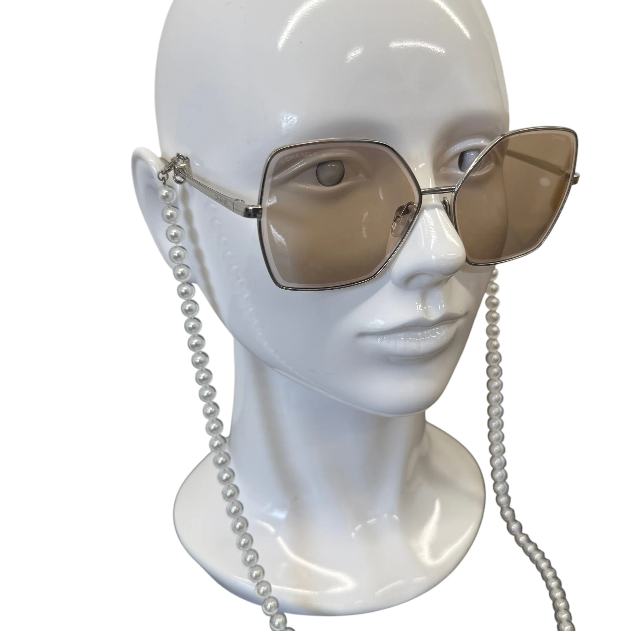 Women's Pearl Chain 4262 Sunglasses Silver - Image 8