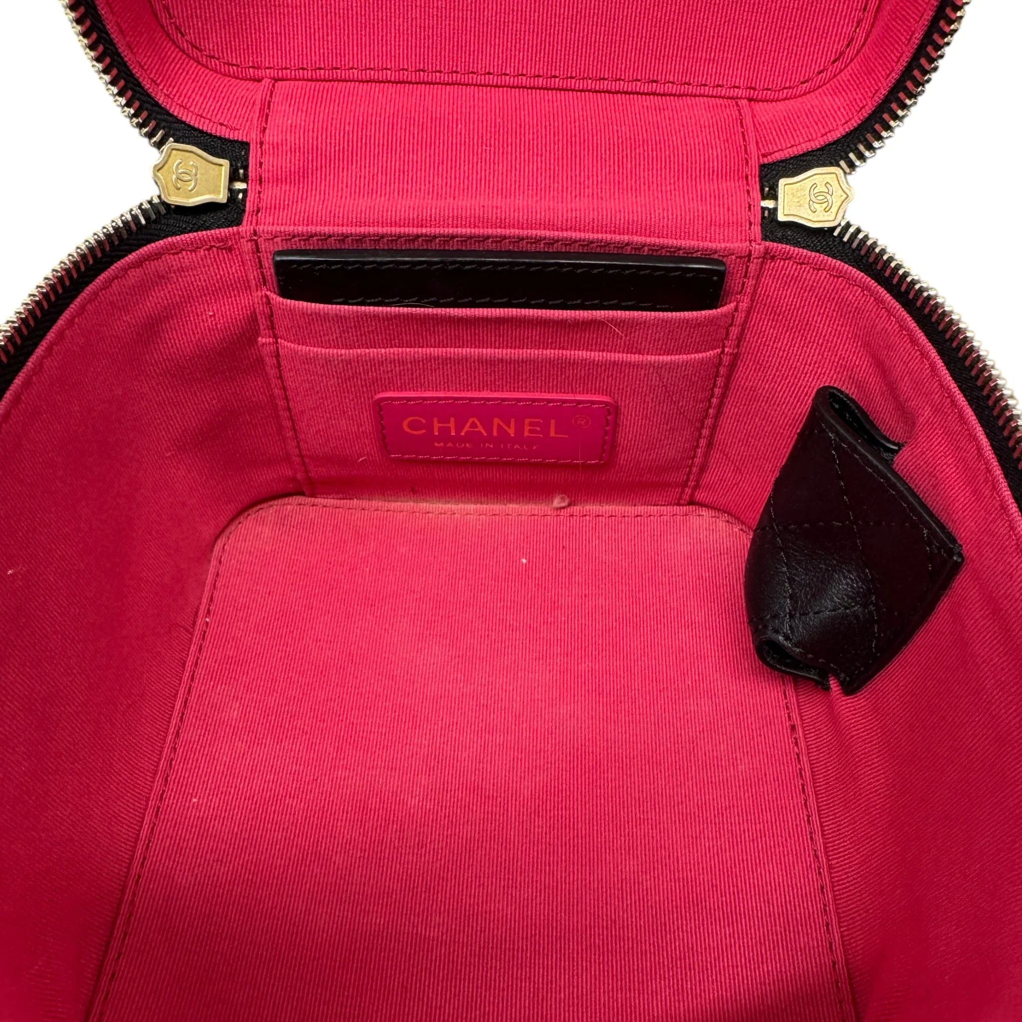 Women's Quilted Vanity Bag Black - Image 13