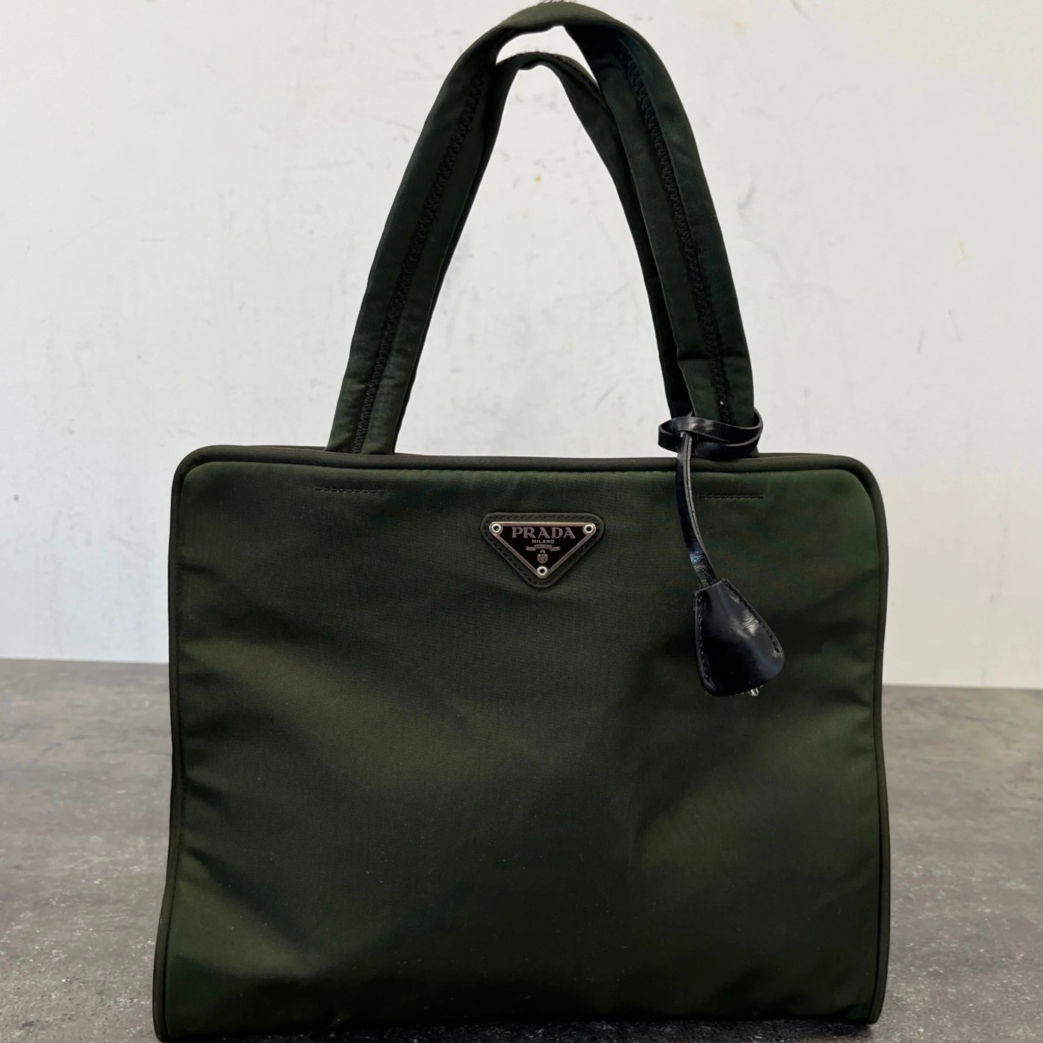 Women's Re-Nylon Plaque Logo Bag Khaki - Image 14