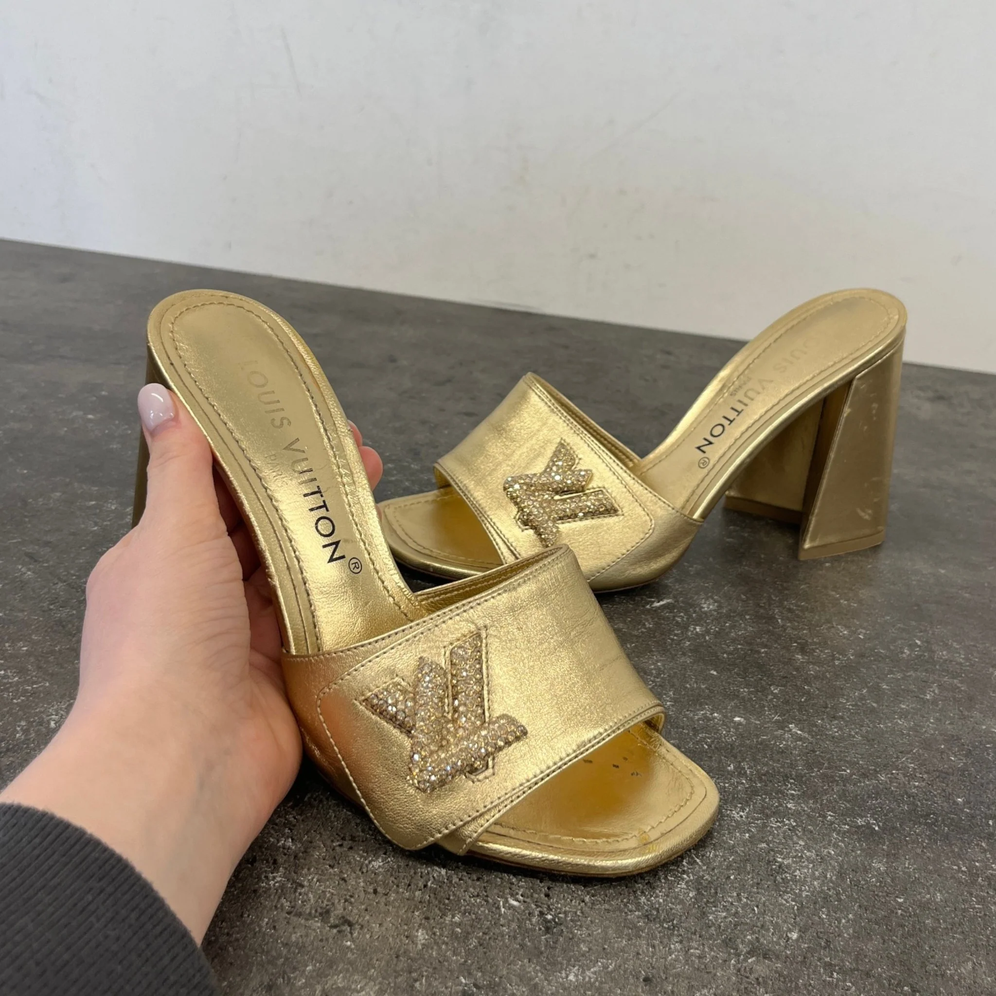 Women's Shake Crystal Lv Heels Gold Size EU 37 / UK 4 - Image 12