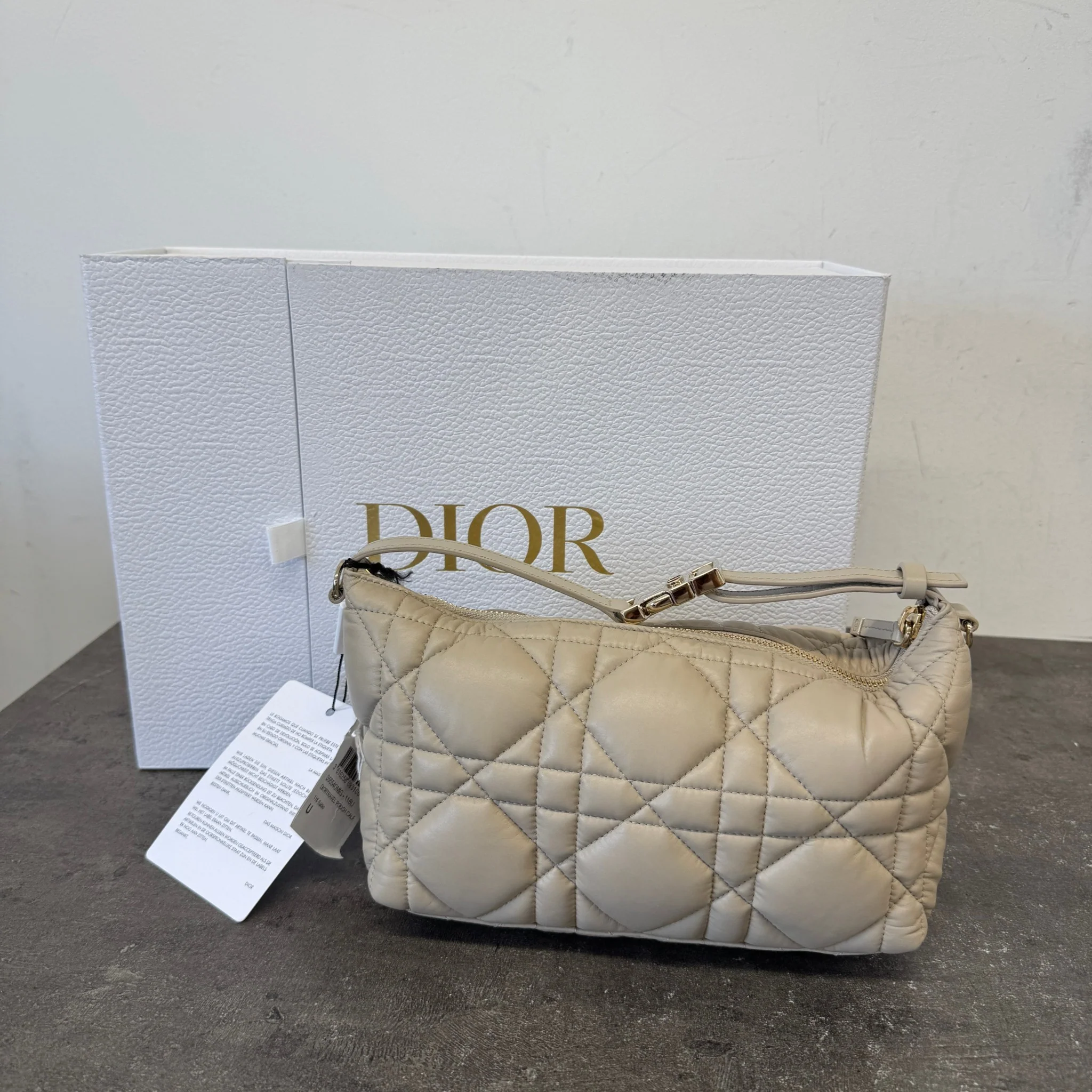 Women's Travel Nomad Handbag Beige - Image 9