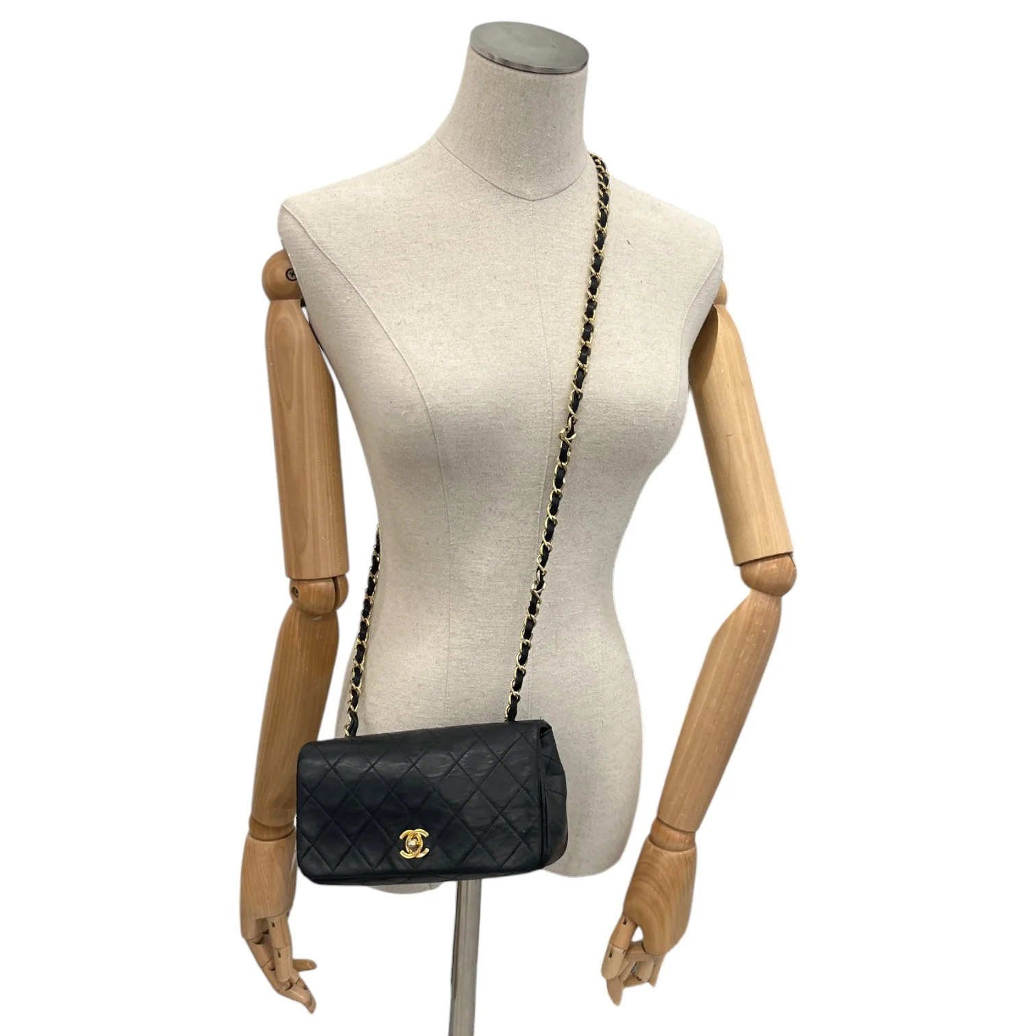 Women's Vintage Classic Single Full Flap Lambskin Bag Black - Image 2