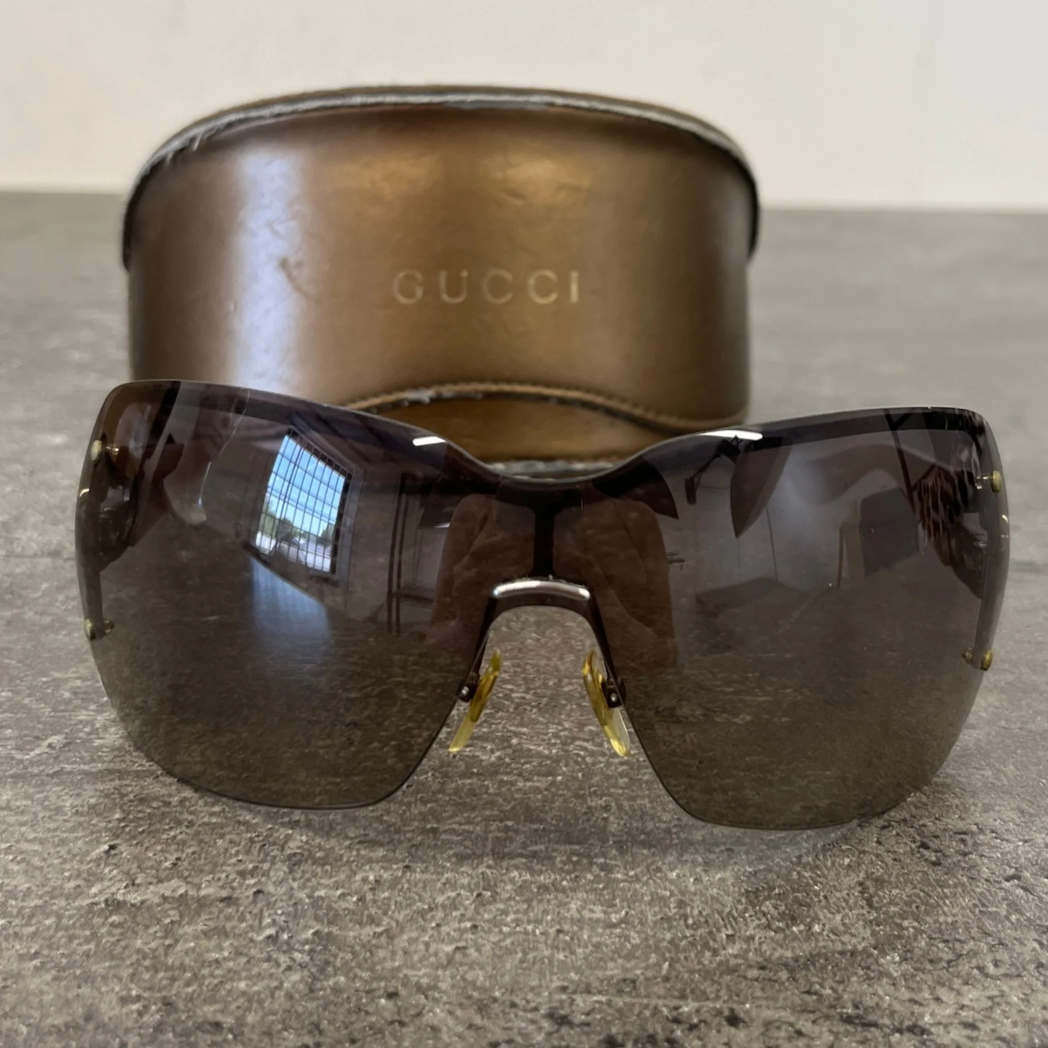 Women's Vintage Gg Shield Sunglasses Grey - Image 9